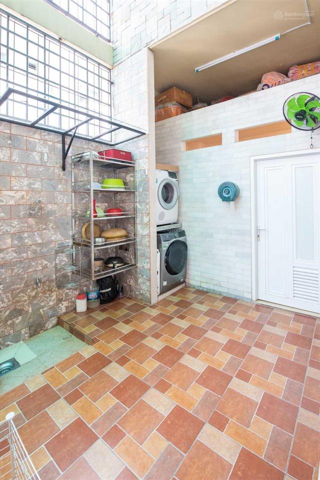Bán nhà mặt tiền kinh doanh quận tân phú, đường thoại ngọc hầu. diện tích đất 155.2m2