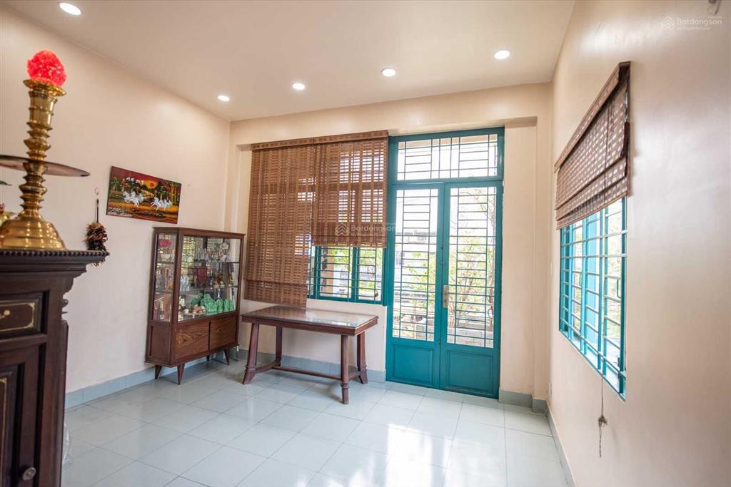 Bán nhà mặt tiền kinh doanh quận tân phú, đường thoại ngọc hầu. diện tích đất 155.2m2