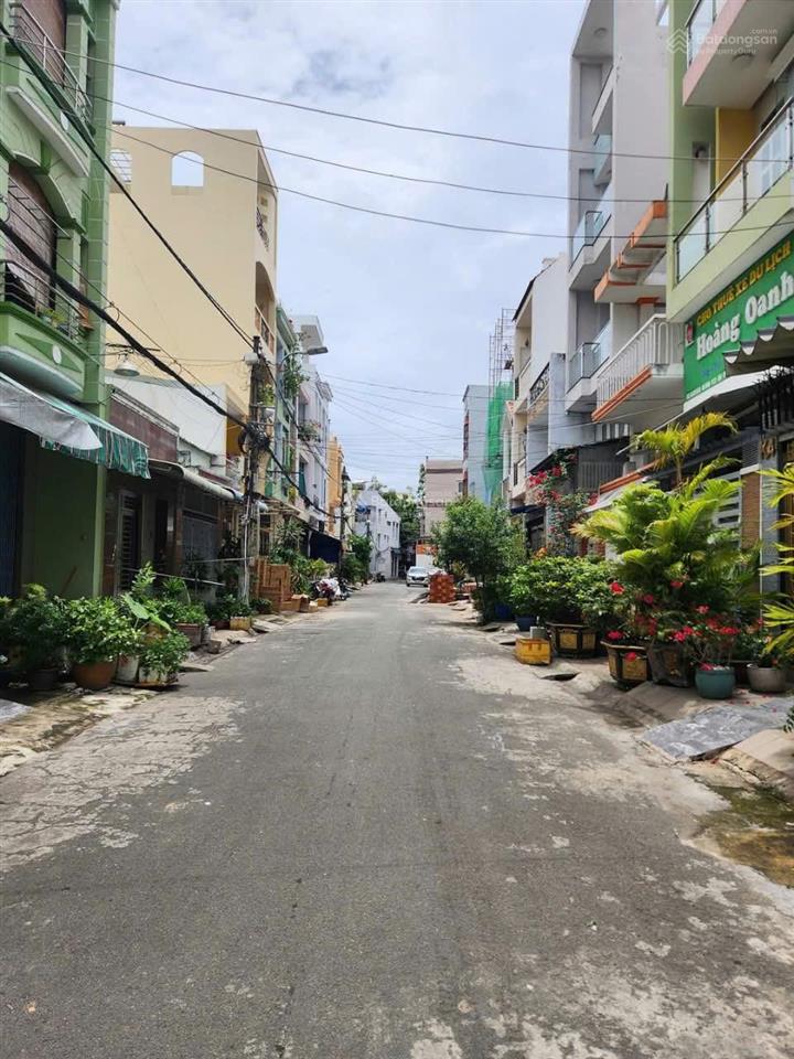 Bán nhà (4,5 x 24m) cư xá phú lâm b ngay bà hom, khu đồng bộ xe hơi ngủ trong nhà chỉ hơn 11 tỷ.