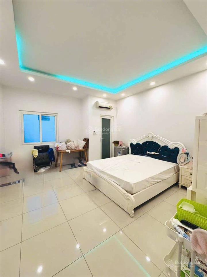 Bán nhà (4,5 x 24m) cư xá phú lâm b ngay bà hom, khu đồng bộ xe hơi ngủ trong nhà chỉ hơn 11 tỷ.