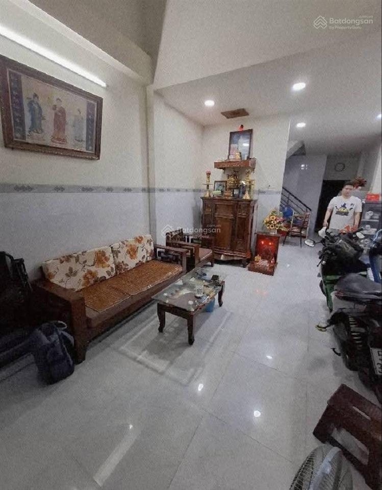 Bán nhà tân hoà đông ( 4 x 17 ) hẻm xe hơi sát mặt tiền 2 tầng đúc 3pn vào ở ngay nhỉnh 6 tỷ.