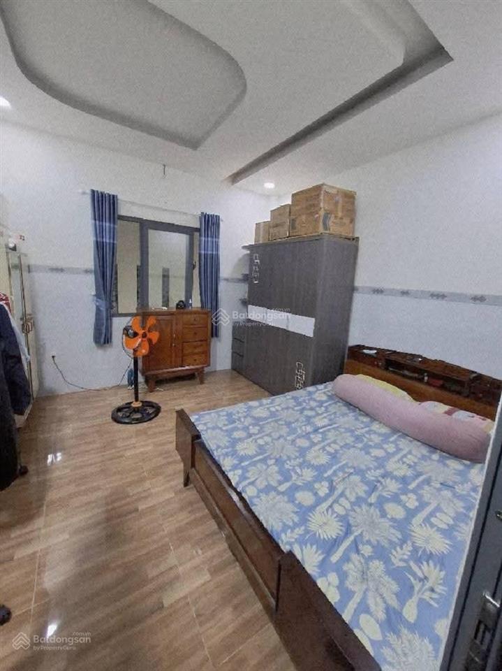 Bán nhà tân hoà đông ( 4 x 17 ) hẻm xe hơi sát mặt tiền 2 tầng đúc 3pn vào ở ngay nhỉnh 6 tỷ.