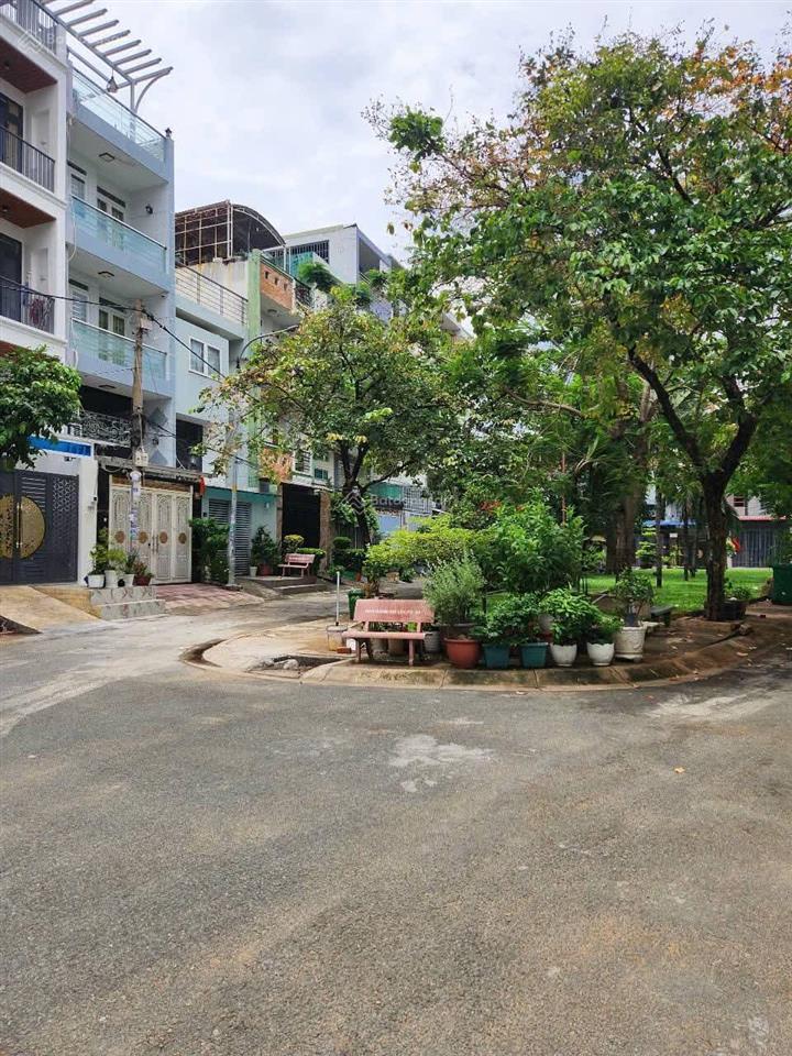 Chợ lớn khu bình phú (4 x 17) công viên trước nhà, sổ vuông đẹp nhỉnh 8 tỷ