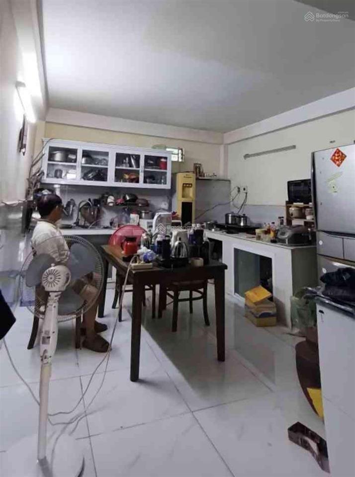 Bán nhà tuệ tĩnh 4 tầng mới đẹp (5 x 14) vài bước ra mặt tiền 4pn nhỉnh 8 tỷ.