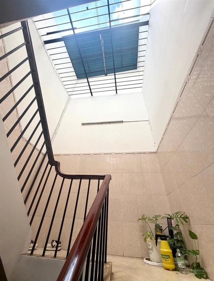 Bán nhà 4 tầng nguyễn văn luông 90m2, hẻm xe hơi gần mặt tiền đường nhỉnh 8 tỷ.