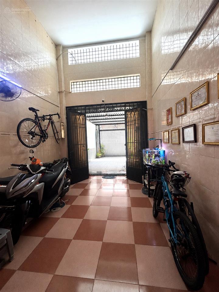 Bán nhà 4 tầng nguyễn văn luông 90m2, hẻm xe hơi gần mặt tiền đường nhỉnh 8 tỷ.