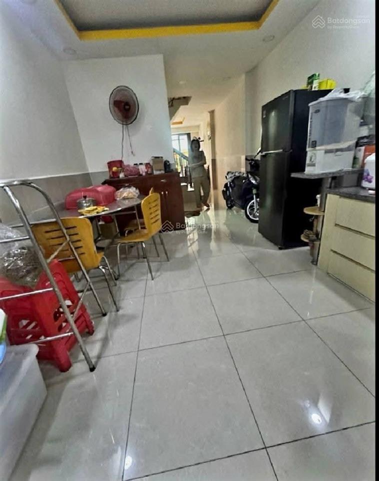 Kinh dương vương hẻm xe hơi 5m, 3 tầng đúc mới đẹp, 4pn vào ở ngay nhỉnh 6 tỷ.