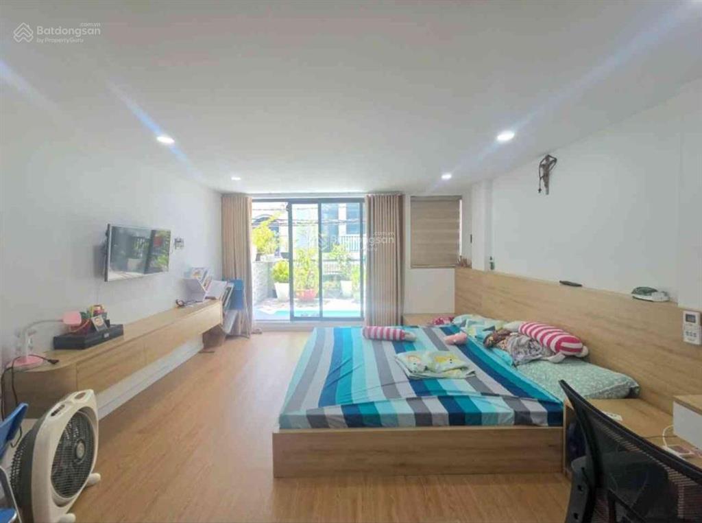 Cư xá phú bình khu đồng bộ hẻm xe hơi thông ( 4 x 12 ) 3 tầng đẹp lung linh.