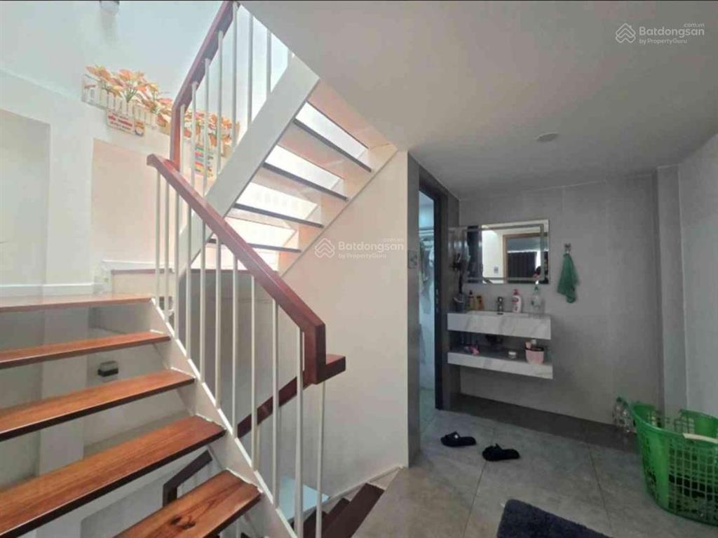 Cư xá phú bình khu đồng bộ hẻm xe hơi thông ( 4 x 12 ) 3 tầng đẹp lung linh.