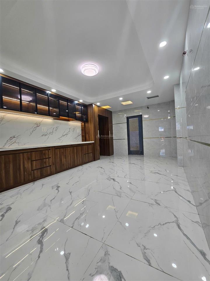 Cư xá phú thọ hòa gần đầm sen (4 x 17) khu đồng bộ hẻm 8m, 3 tầng mới đẹp ở ngay.