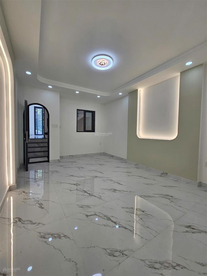 Cư xá phú thọ hòa gần đầm sen (4 x 17) khu đồng bộ hẻm 8m, 3 tầng mới đẹp ở ngay.
