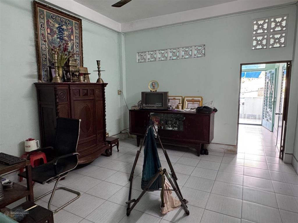 Bán nhà kinh dương vương (4,6 x 20) đường nhựa 8m sát mặt tiền, 3 tầng đúc 4pn chỉ hơn 9 tỷ.