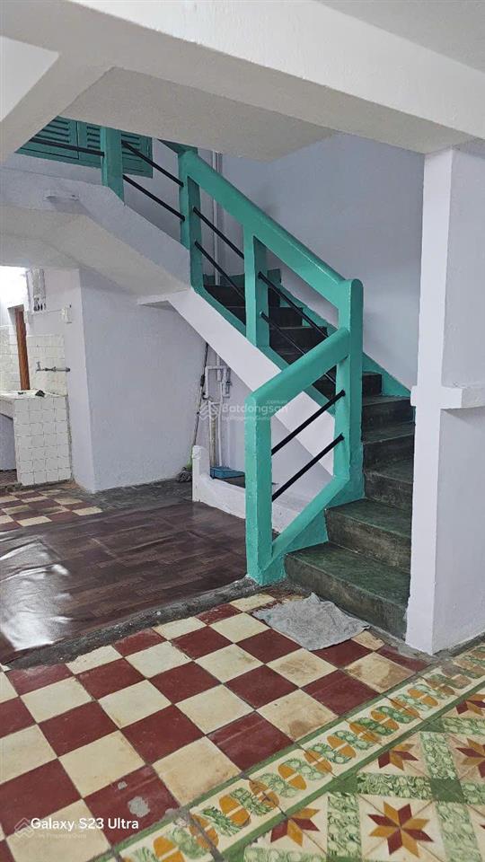 Bán cc 3pn 1wc, đường trần hưng đạo, sổ hồng riêng, giá 3,2 tỷ, 109m2, nhà rộng rãi thoáng mát