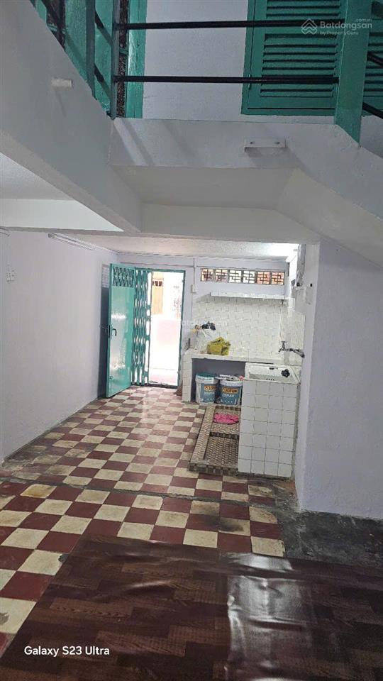 Bán cc 3pn 1wc, đường trần hưng đạo, sổ hồng riêng, giá 3,2 tỷ, 109m2, nhà rộng rãi thoáng mát