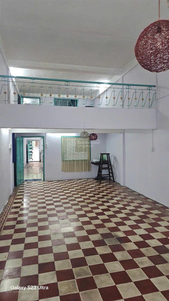 Bán cc 3pn 1wc, đường trần hưng đạo, sổ hồng riêng, giá 3,2 tỷ, 109m2, nhà rộng rãi thoáng mát