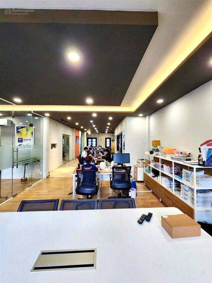 Cho thuê nhà 97b hoa lan, p2, quận phú nhuận  gần chung cư pn techcons và coop mart rạch miễu