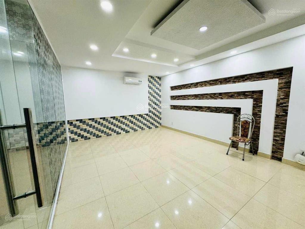 Cho thuê nhà mới 172a bàu cát 3 phường 14, quận tân bình