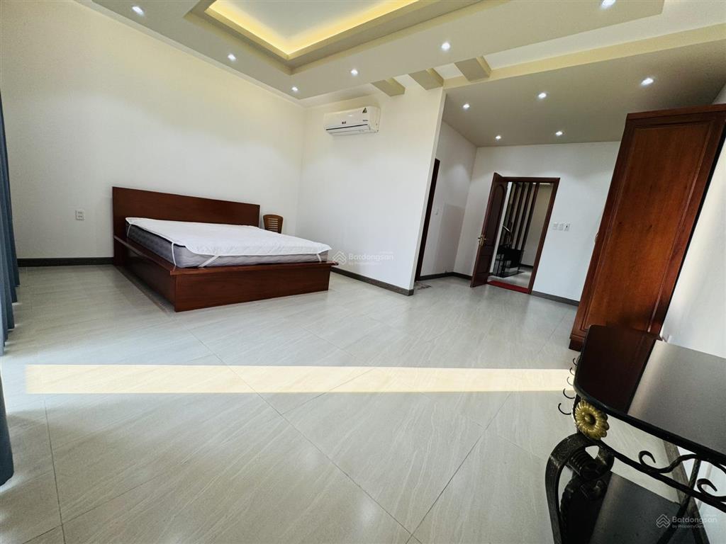 Cho thuê nhà 73 hoa sữa, phường cầu kiệu, tp. hcm gần công viên hải nam