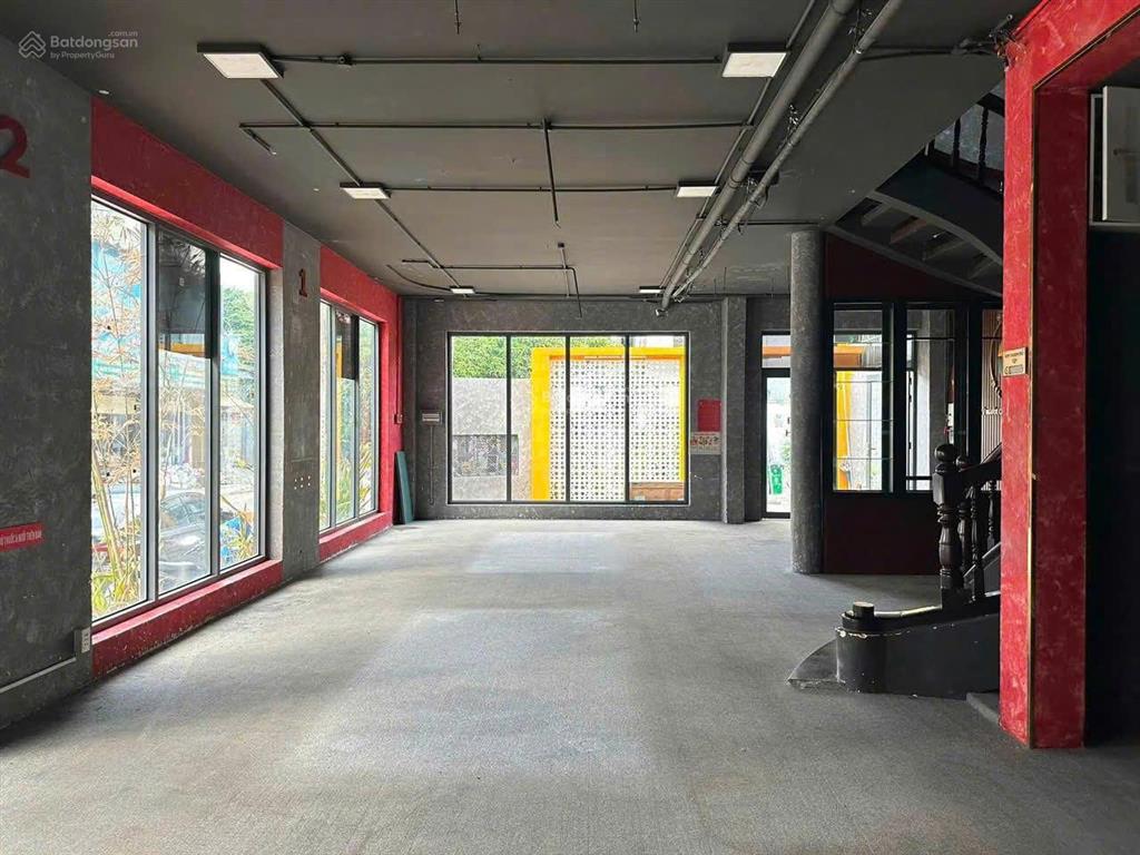 Cho thuê nguyên căn hẻm xe hơi 31/18 ung văn khiêm, phường thạnh mỹ tây, tp.hcm