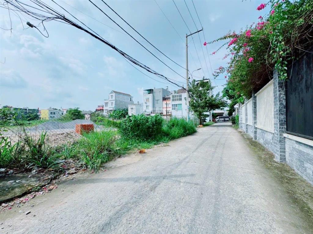 Bán đất ngang 23m dài 26m, một xẹt ngắn lê thị hà