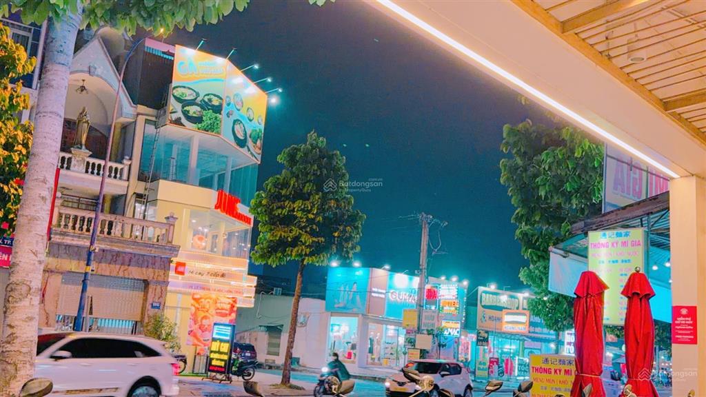 Bán đất ngang 23m dài 26m, một xẹt ngắn lê thị hà