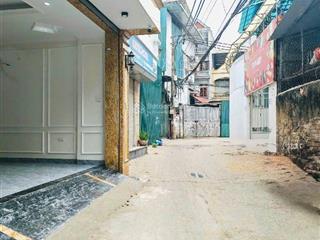 Nhà 7 tầng, thang mày  phạm văn đồng  cổ nhuế  thang máy  gara ô tô  giá 20,5 tỷ