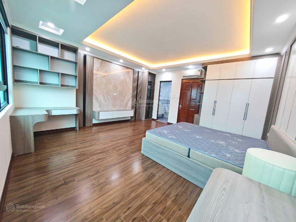 Nhà 7 tầng, thang máy  phạm văn đồng  cổ nhuế  thang máy  gara ô tô  giá 19 tỷ