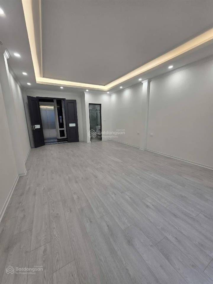 Nhà mới ở ngay phú thượng tây hồ  thang máy gần ô tô, hưởng trọn tiện ích kđt ciputra.