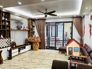 Nhà mặt ngõ lạc long quân  vừa ở vừa kinh doanh ôtô 16 chỗ qua nhà nội thất đẹp  17 tỷ hơn