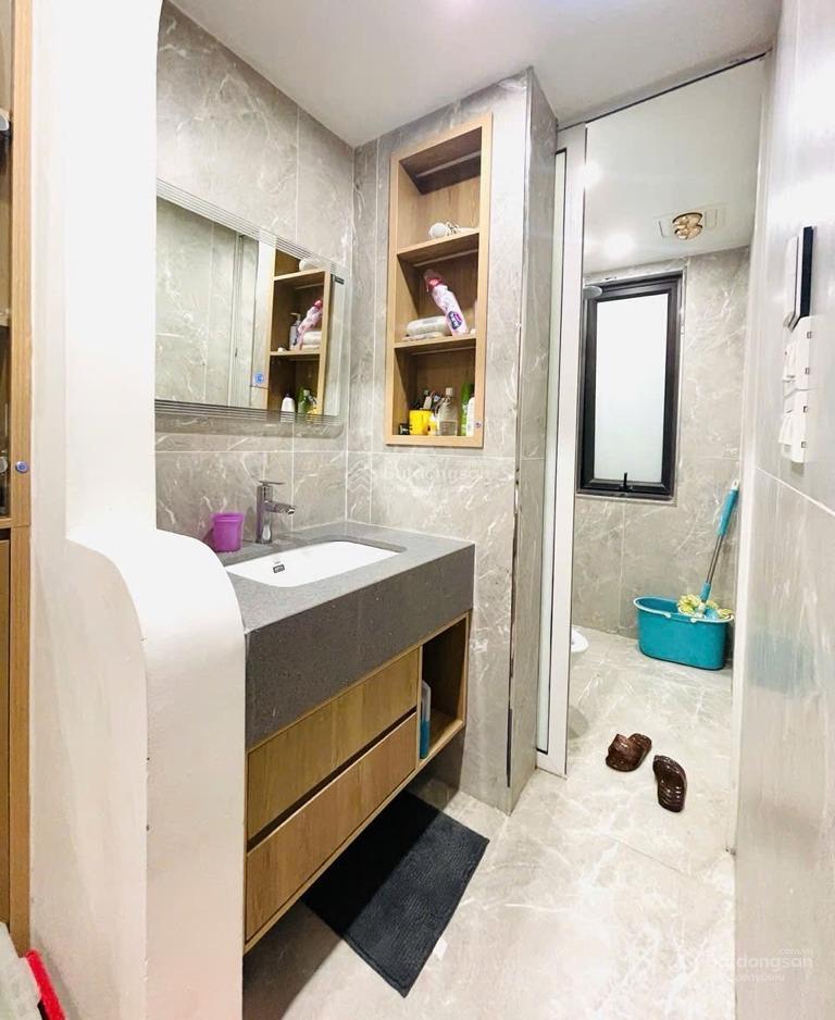 Nhà mặt ngõ lạc long quân  vừa ở vừa kinh doanh ôtô 16 chỗ qua nhà nội thất đẹp  17 tỷ hơn