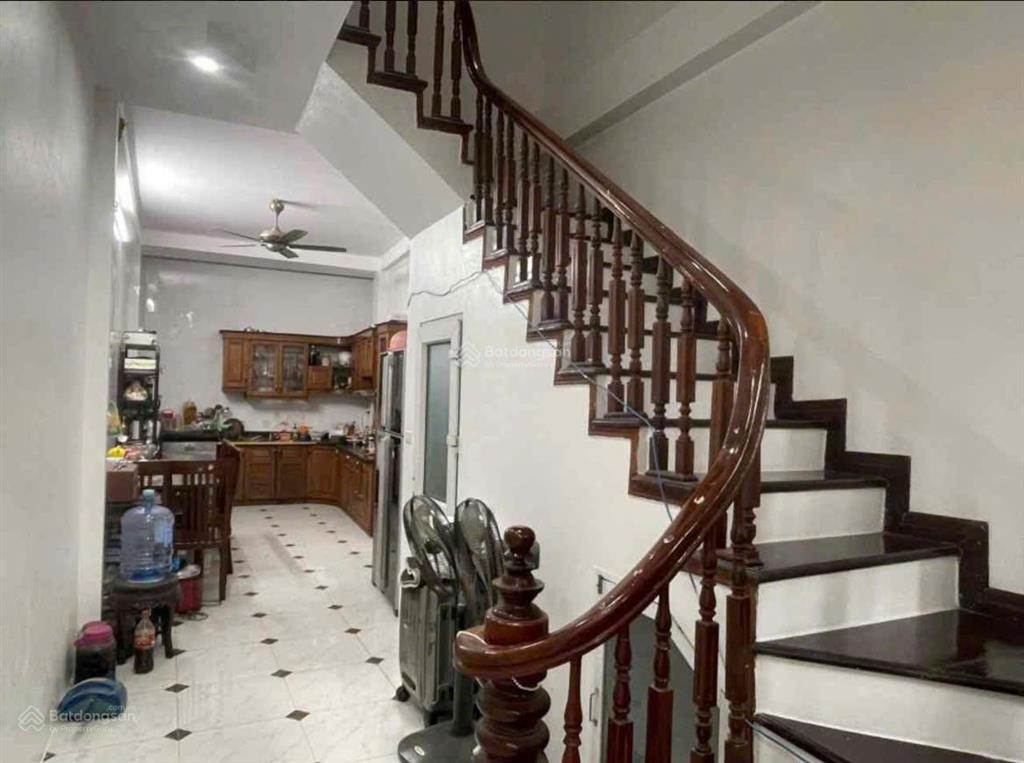 Nhà dân xây  khu phân lô  thụy phương, mặt ngõ thông  30m ra phố dt 50m  giá 8,3 tỷ