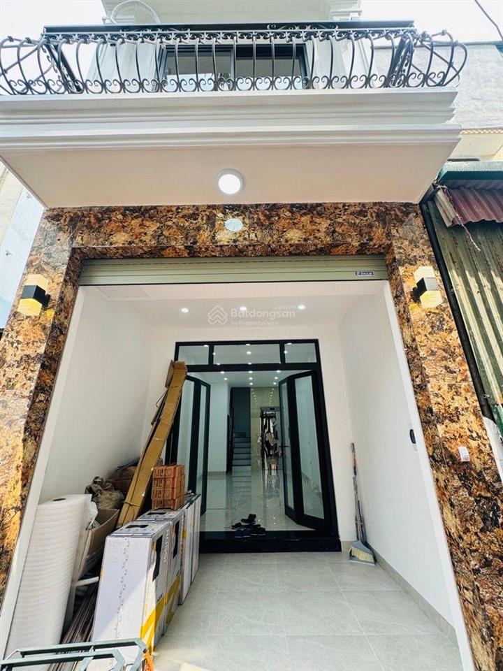 An dương vương  tây hồ  thang máy view thành phố ven sông thoáng mát