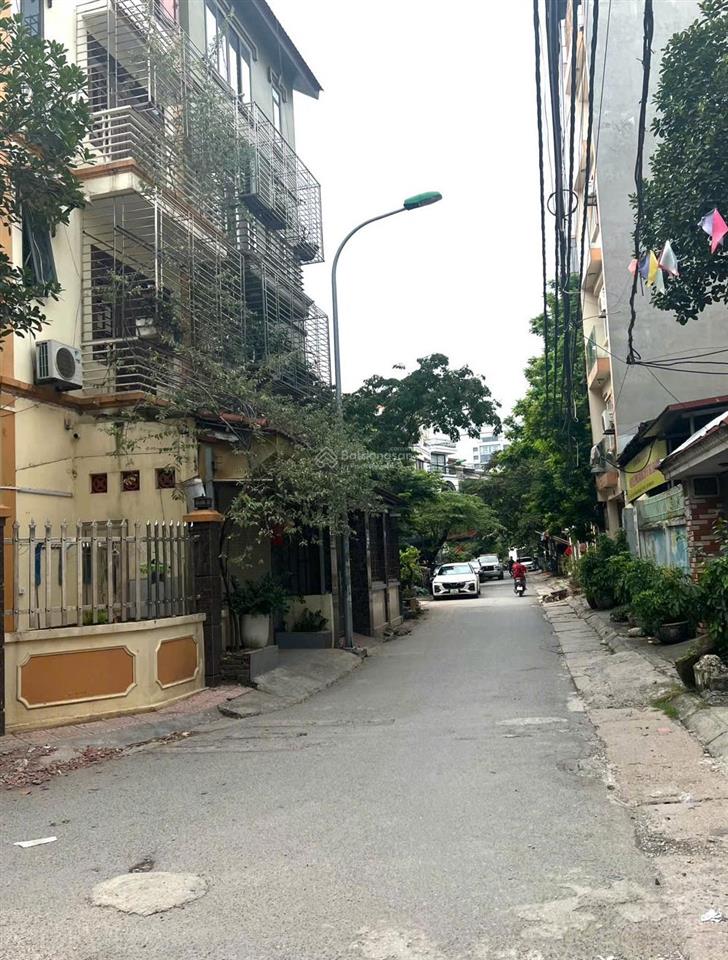 Đất cổ nhuế ô tô đỗ cửa, vào nhà, ở hoặc đầu tư xây ccmn tuyệt vời.