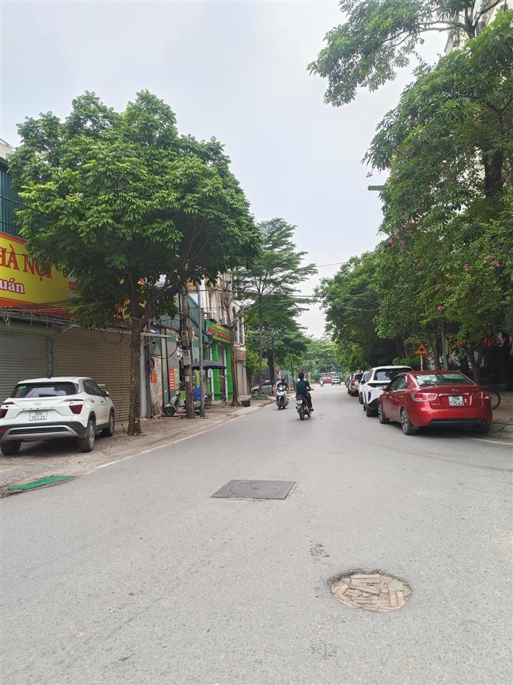Bán nhà riêng phố nguyễn xuân khoát, xuân đỉnh, bắc từ liêm, diện tích 105m, vỉa hè, kinh doanh