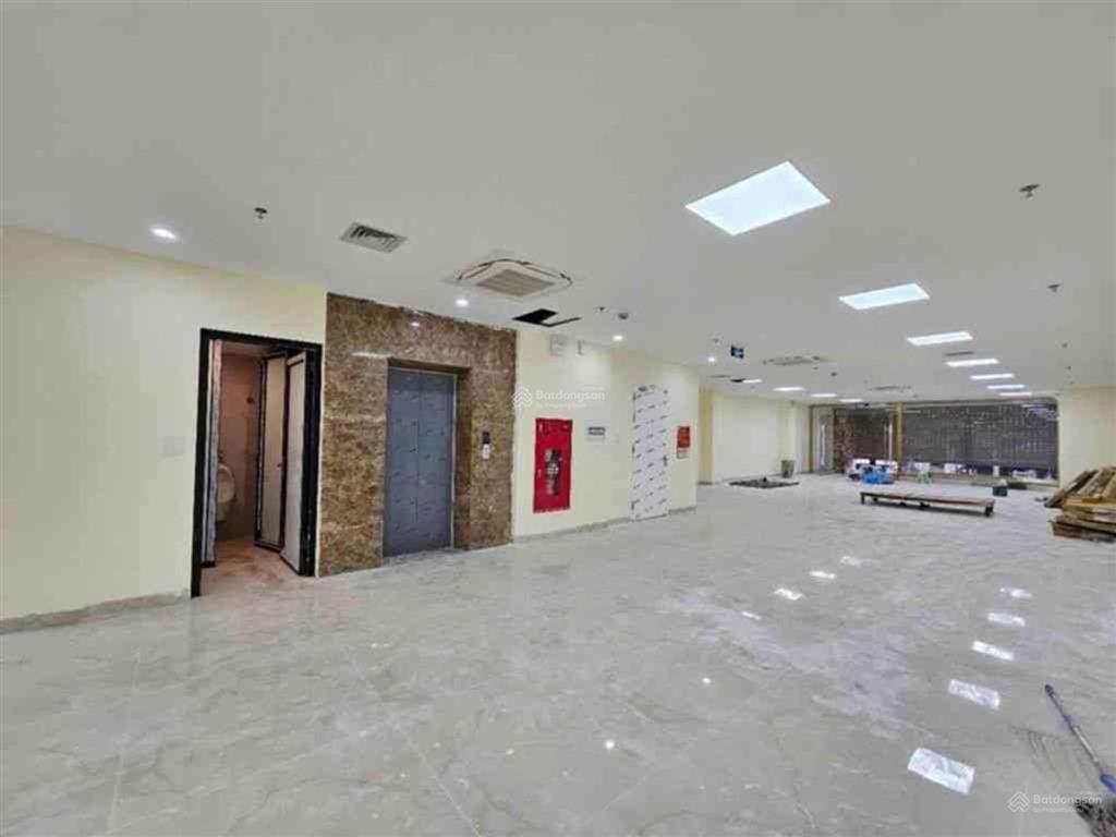 Bán nhà mặt phố xuân la, tây hồ, diện tích 259 m, 10 tầng, giáp hồ tây.