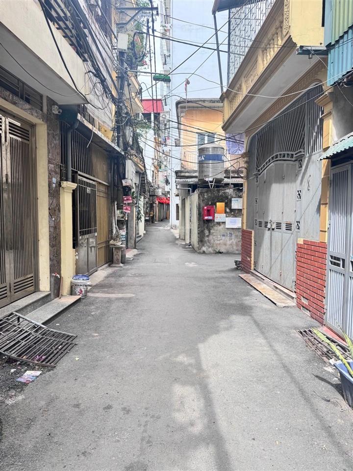 Bán nhà riêng cổ nhuế bắc từ liêm, diện 52 m², nhà 1 tầng.