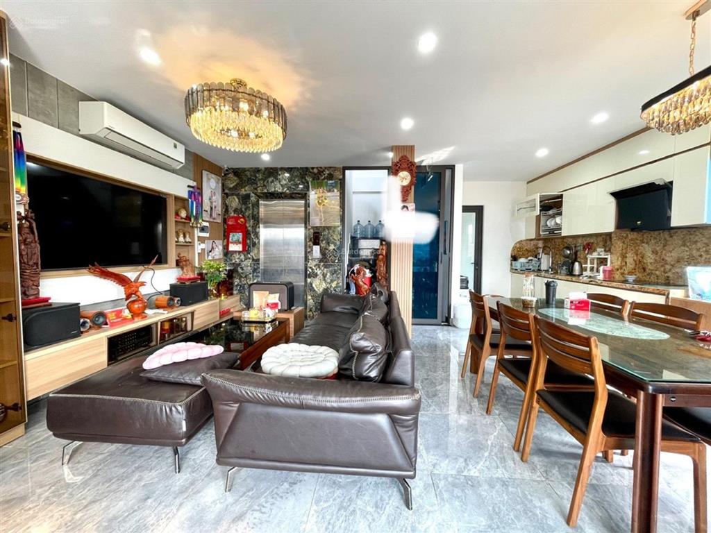 Bán nhà riêng lạc long quân tây hồ, diện tích 75 m, 7 tầng, gần hồ tây