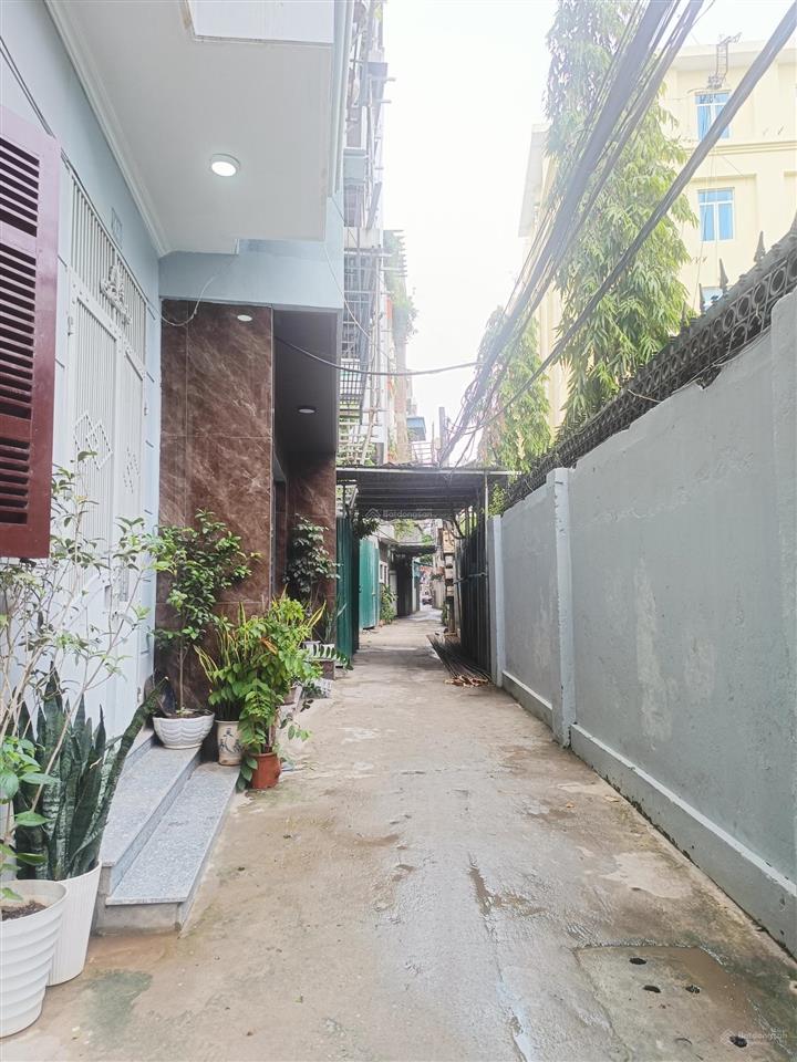 Bán nhà riêng lạc long quân, tây hồ, dt 76 m2, 5 tầng, gần hồ tây