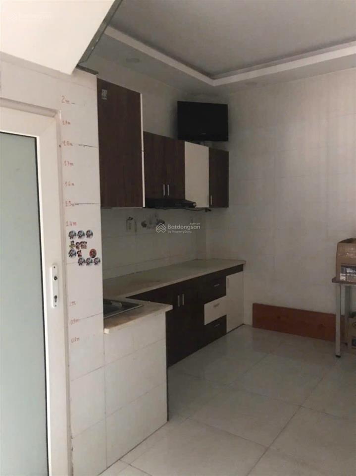 Bán căn nhà đầu hẻm 247 huỳnh văn bánh