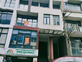 Chính chủ cho thuê nhà liền kề hd mon. nhà 96m2 x 5,5 tầng, có thang máy