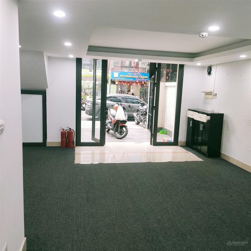 Chính chủ cho thuê nhà liền kề hd mon. nhà 96m2 x 5,5 tầng, có thang máy