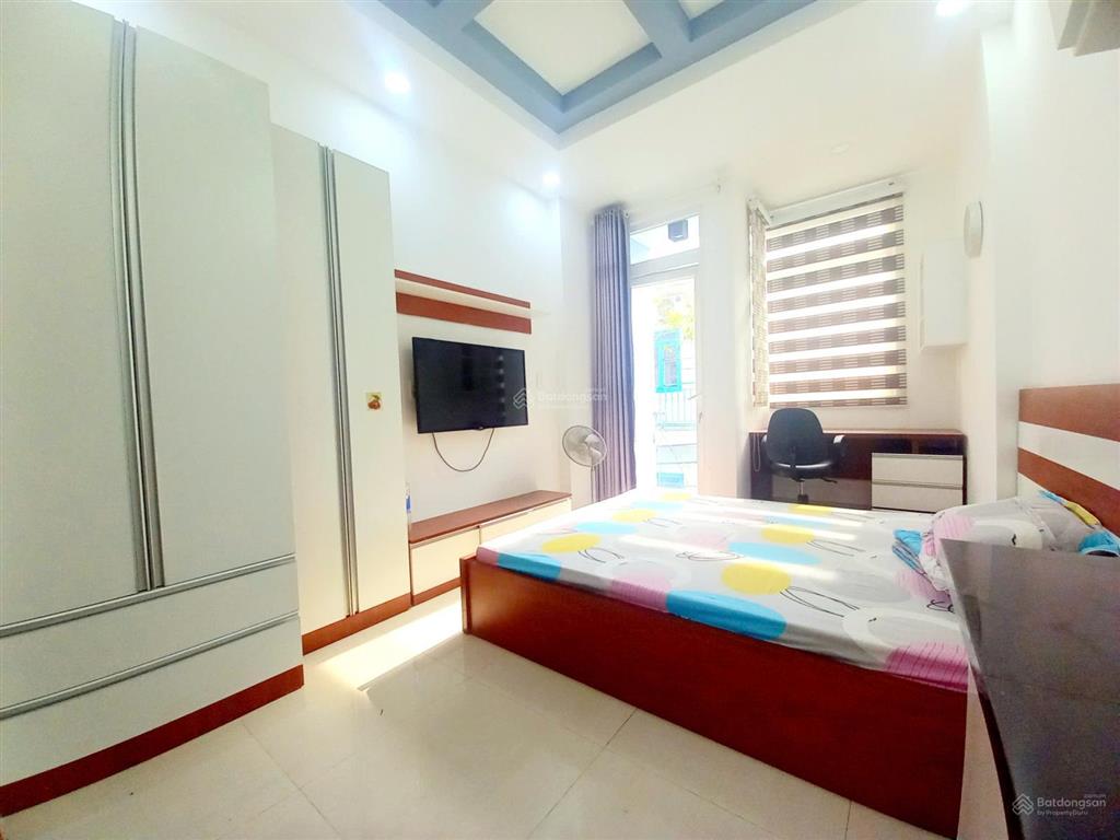 Studio ban công full nội thất ngay trung tâm q10 giá 5tr