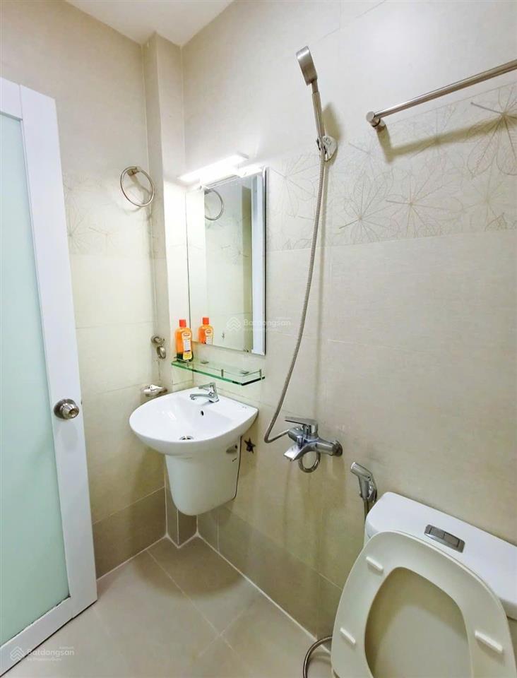 Studio ban công full nội thất ngay trung tâm q10 giá 5tr