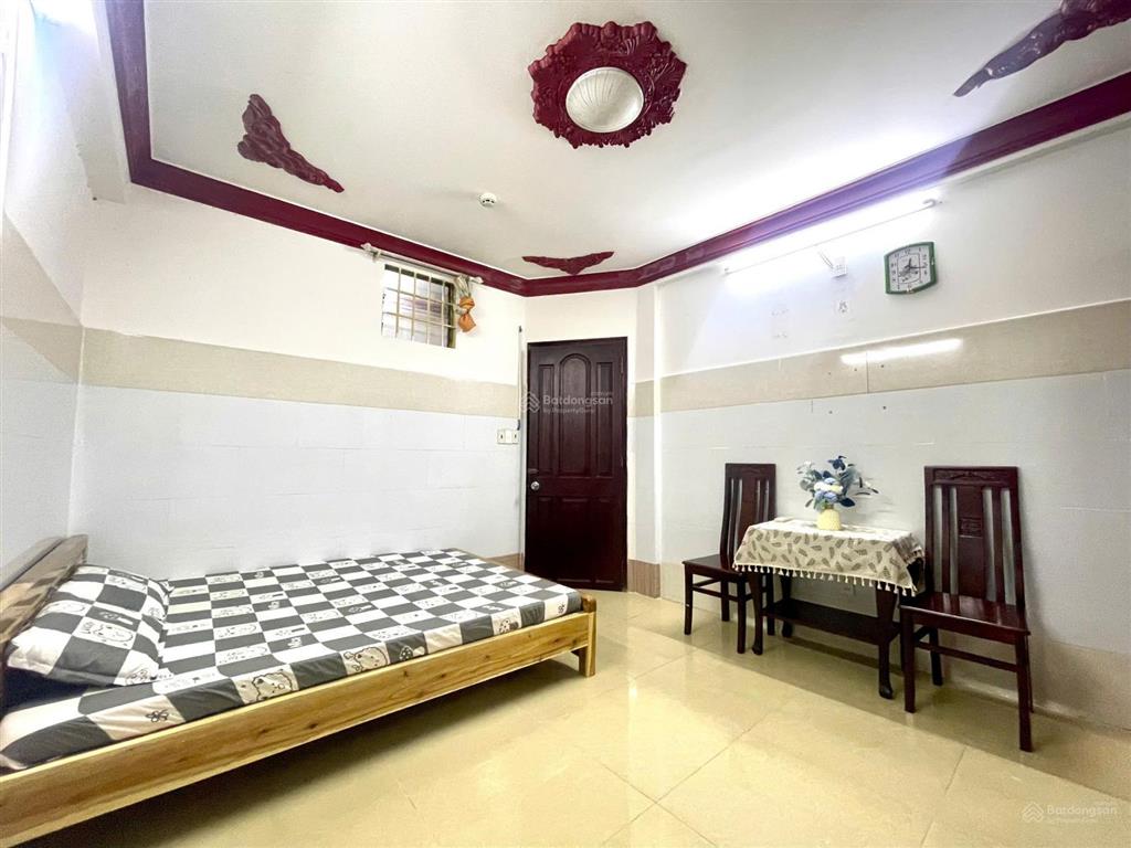 Trống sẵn studio full nội thất quận 3