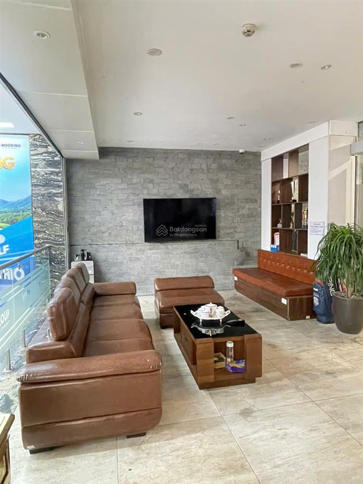 Cho thuê vp giá siêu rẻ tại võ chí công  hoàng quốc việt dt sàn 280m2 (có thể chia nhỏ từ 60m2)
