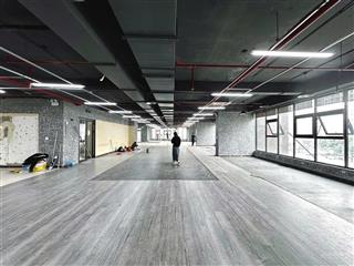 Cho thuê 1000m2 sàn văn phòng thăng long tower  33 mạc thái tổ  chia từ 100m2, mọi mô hình.