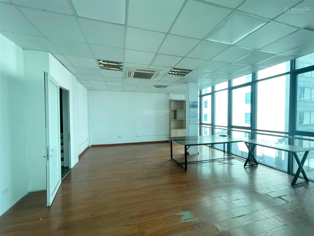 Cho thuê văn phòng siêu đẹp 50m2 giá 15 triệu  219 trung kính  2 mặt view thoáng full kính