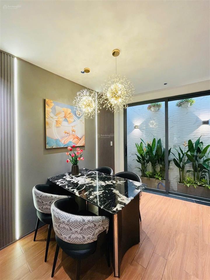 Nhà phố xây mới trệt 3 lầu 4pn phan huy ích ngay siêu thị emark