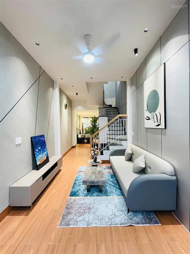 Nhà phố xây mới trệt 3 lầu 4pn phan huy ích ngay siêu thị emark