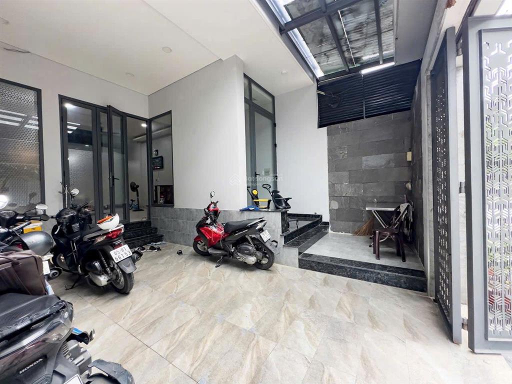 Cho thuê villa phố 5 tầng đường xe tải thông diện tích khủng 6x23m đường số 53 p14 gò vấp